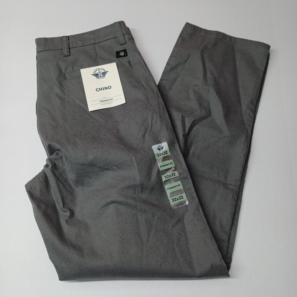 Dockers Chino Straight‎ Fit Men's Size 32x32 Gray Stretch
